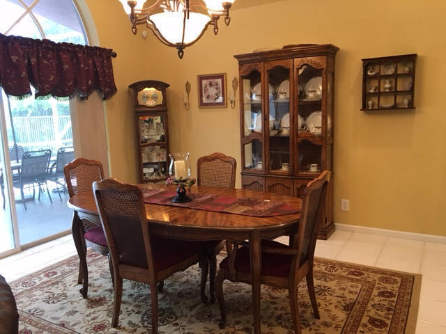 10880 Crescendo Circle Boca Raton, FL 33498 - Photo 3 of 19 Dining