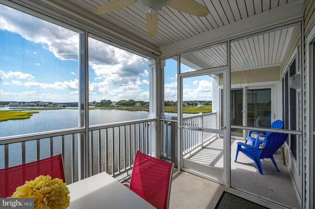 $700,000 | 37292 Lighthouse Road, Unit 202, Selbyville, DE 19975