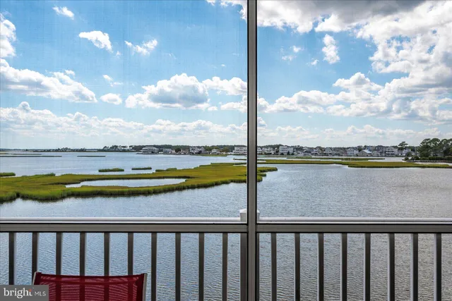 $700,000 | 37292 Lighthouse Road, Unit 202, Selbyville, DE 19975