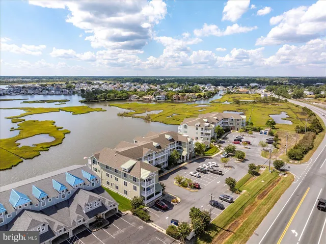 $700,000 | 37292 Lighthouse Road, Unit 202, Selbyville, DE 19975