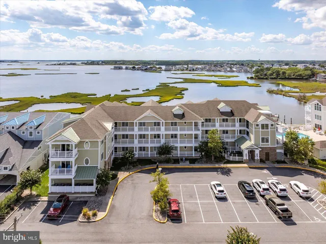 $700,000 | 37292 Lighthouse Road, Unit 202, Selbyville, DE 19975