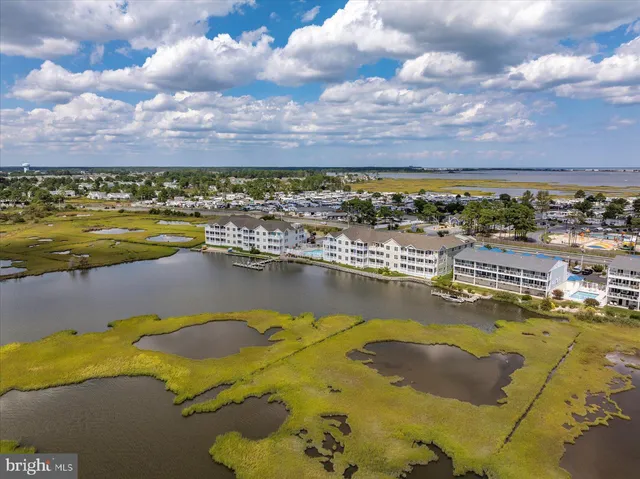 $700,000 | 37292 Lighthouse Road, Unit 202, Selbyville, DE 19975