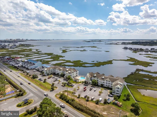 $700,000 | 37292 Lighthouse Road, Unit 202, Selbyville, DE 19975