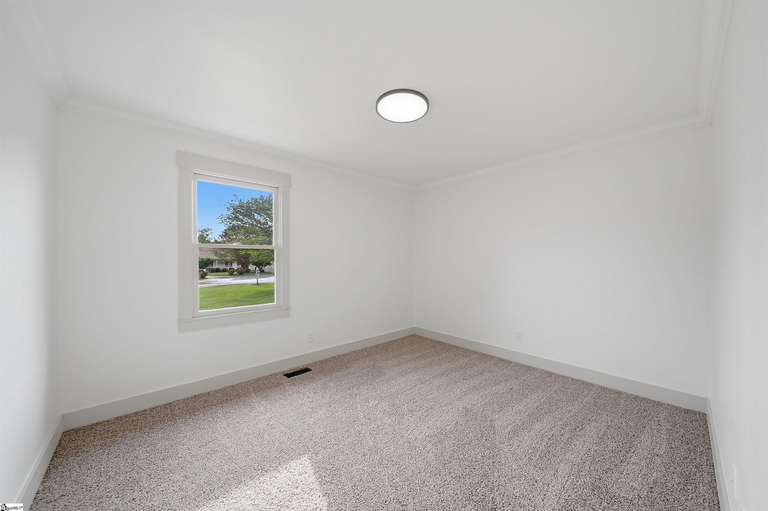 305 Palmer Court Inman, SC 29349 - Photo 21 of 35 Gallery Image 21
