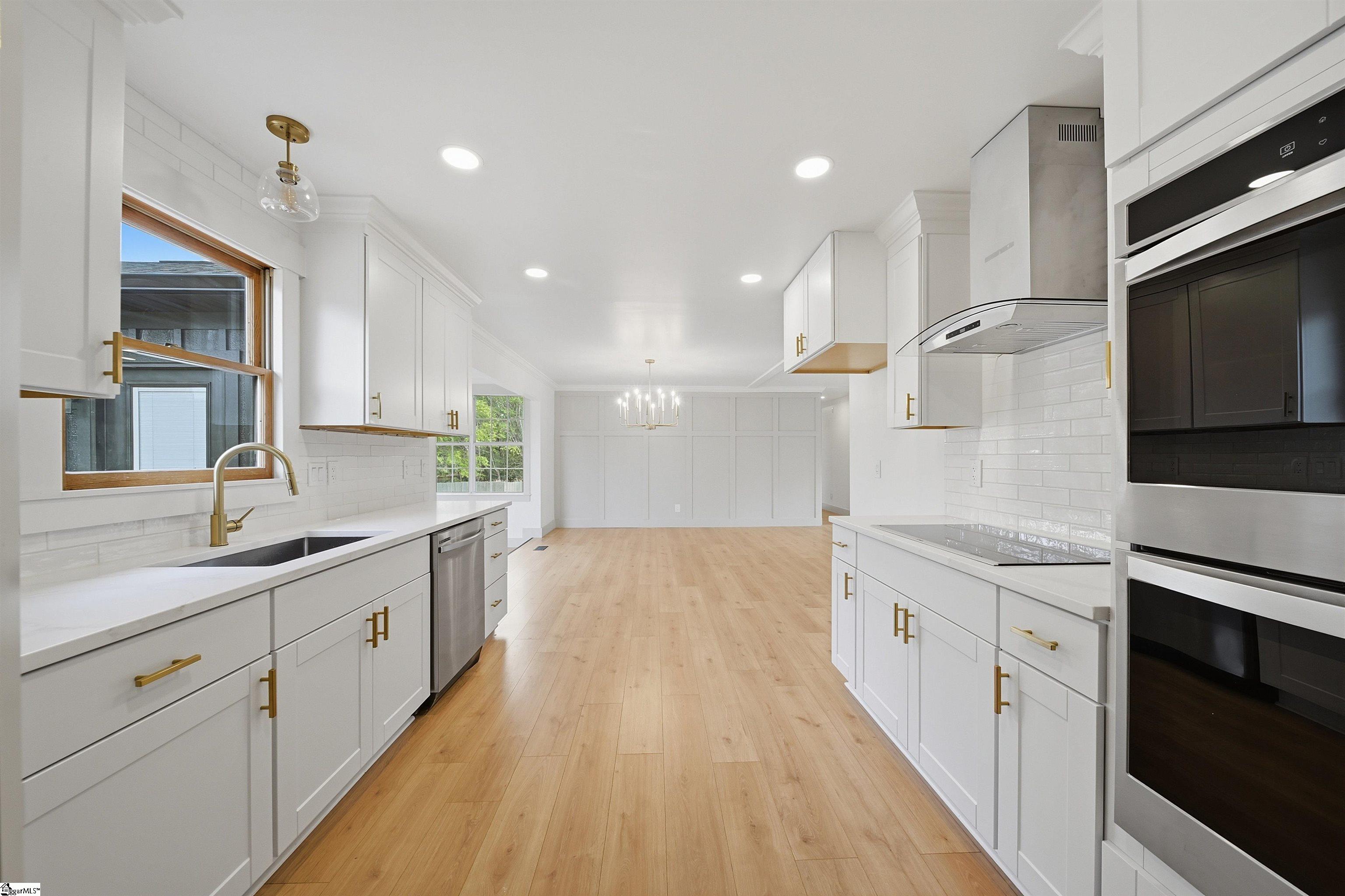305 Palmer Court Inman, SC 29349 - Photo 10 of 35 Gallery Image 10