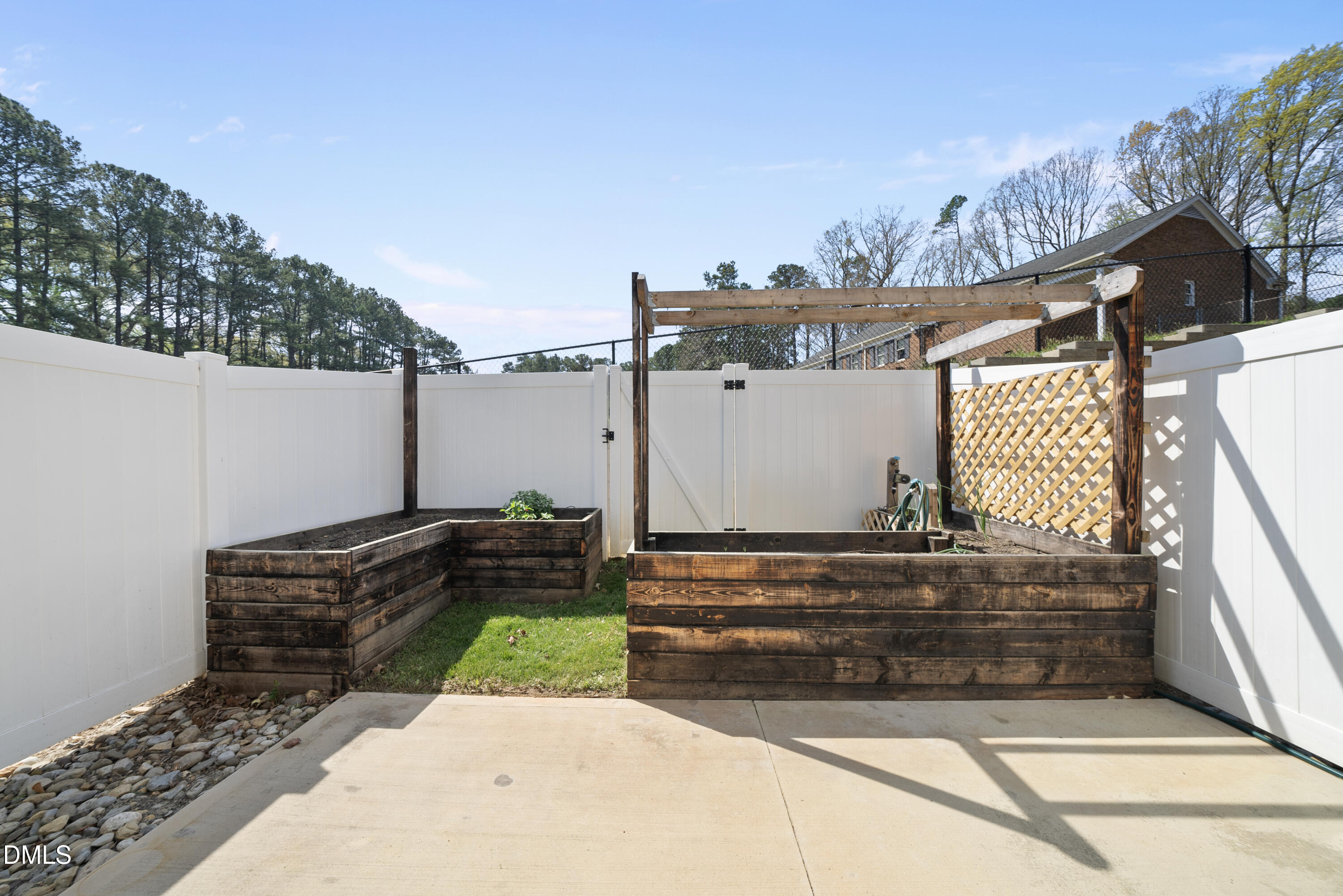 5611 Johnson Woods Court Raleigh, NC 27609 - Photo 31 of 39 DSC01807