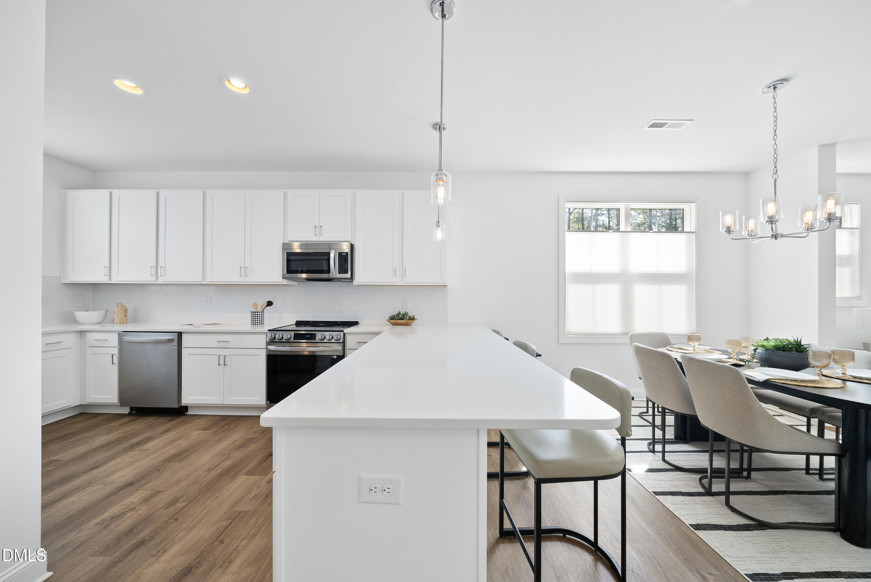 5611 Johnson Woods Court Raleigh, NC 27609 - Photo 4 of 39 DSC01768