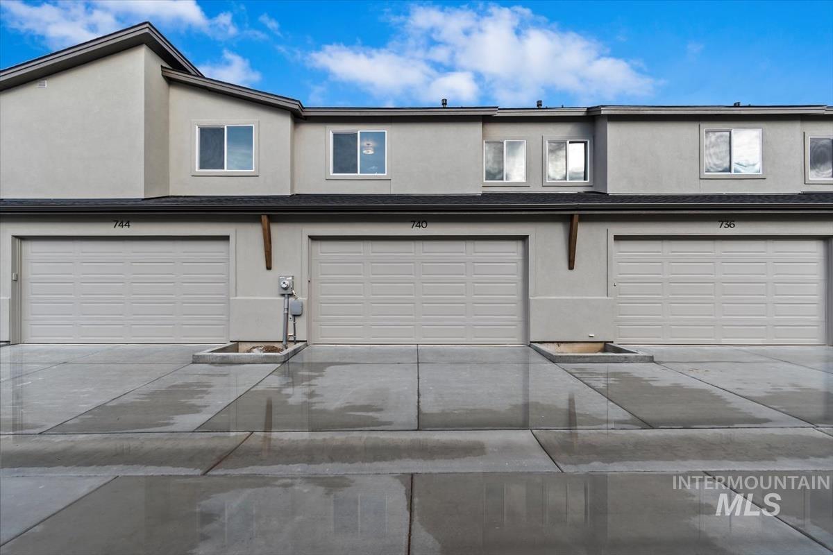 752 South Calhoun Place Star, ID 83669 - Photo 29 of 40 View of garage