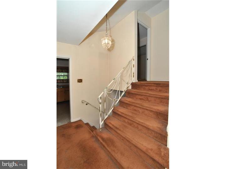 1230 Lois Road Ambler, PA 19002 - Photo 2 of 23 Gallery Image 2