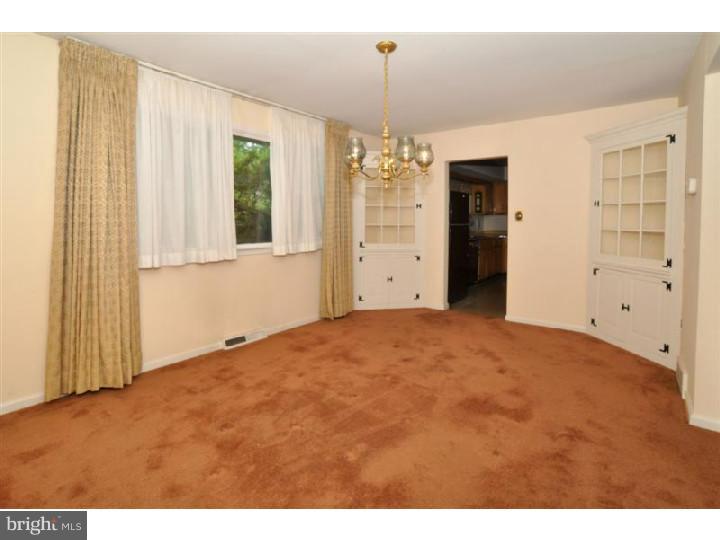 1230 Lois Road Ambler, PA 19002 - Photo 5 of 23 Gallery Image 5
