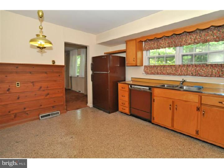 1230 Lois Road Ambler, PA 19002 - Photo 6 of 23 Gallery Image 6