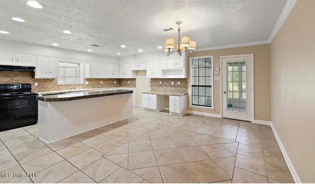 $250,000 | 4800 Brookwood Place, Byram, MS 39272