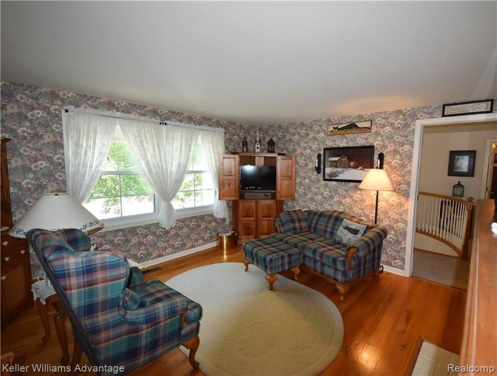 29999 Barwell Road Farmington Hills, MI 48334 - Photo 26 of 43