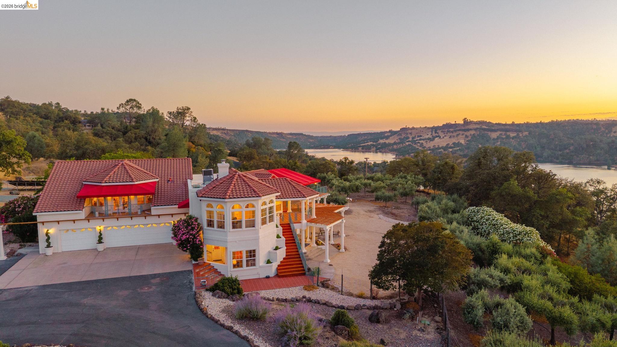 14699 Holman Mountain Road Jamestown, CA 95327 - Photo 3 of 67