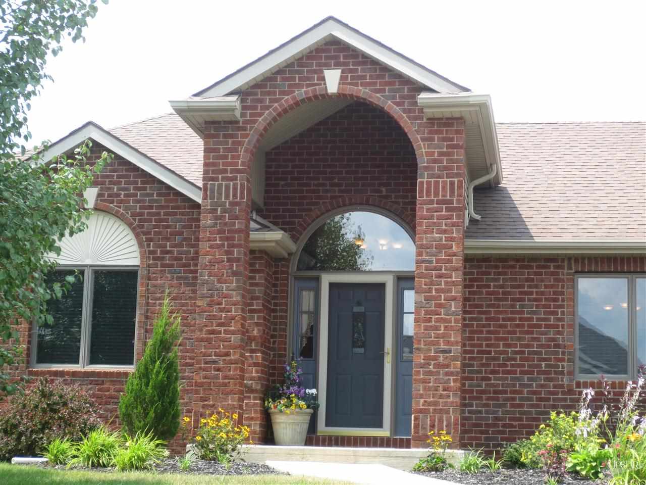 1034 Twin Lakes Drive Decatur, IN 46733 - Photo 2 of 25