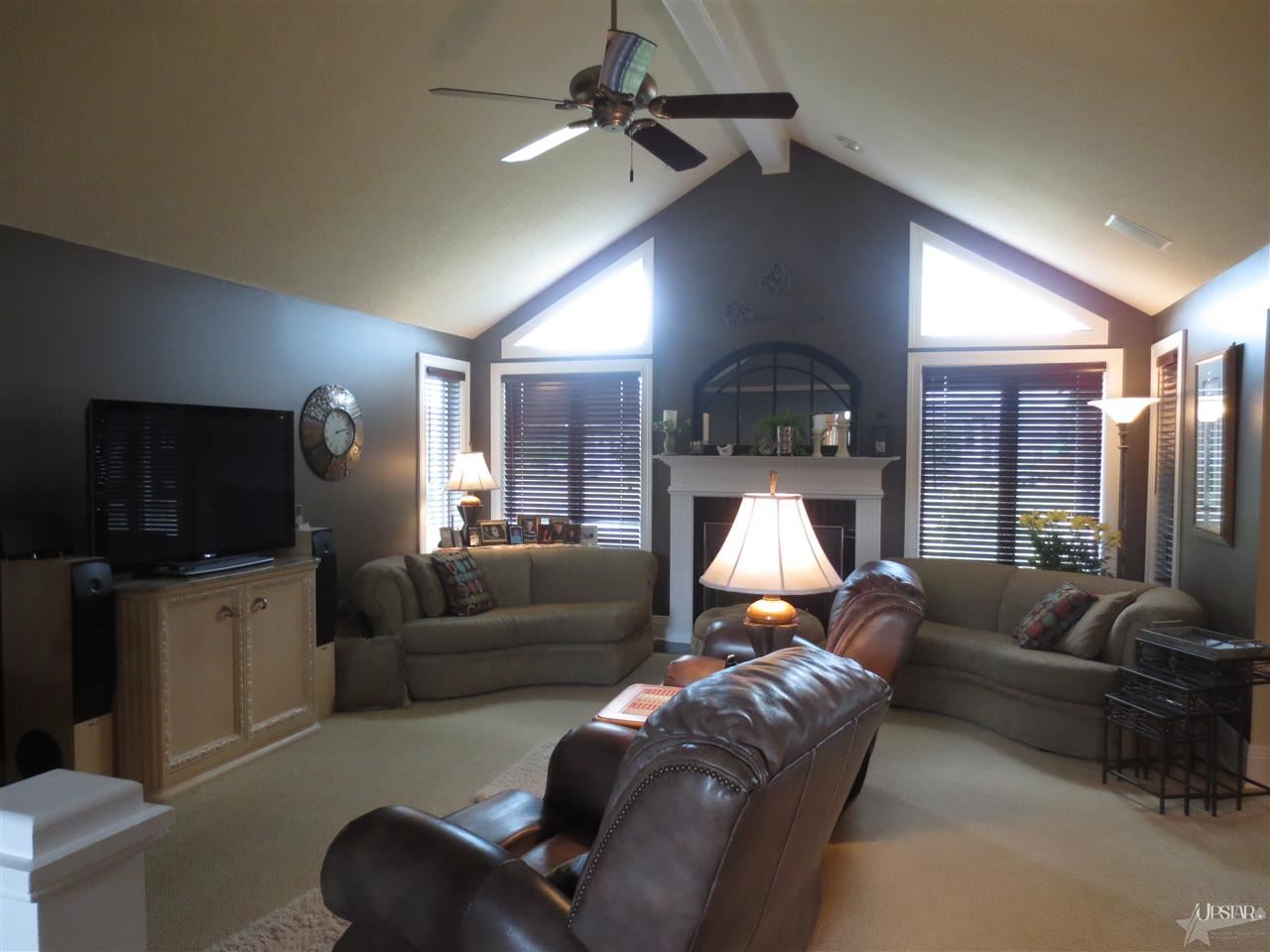1034 Twin Lakes Drive Decatur, IN 46733 - Photo 11 of 25