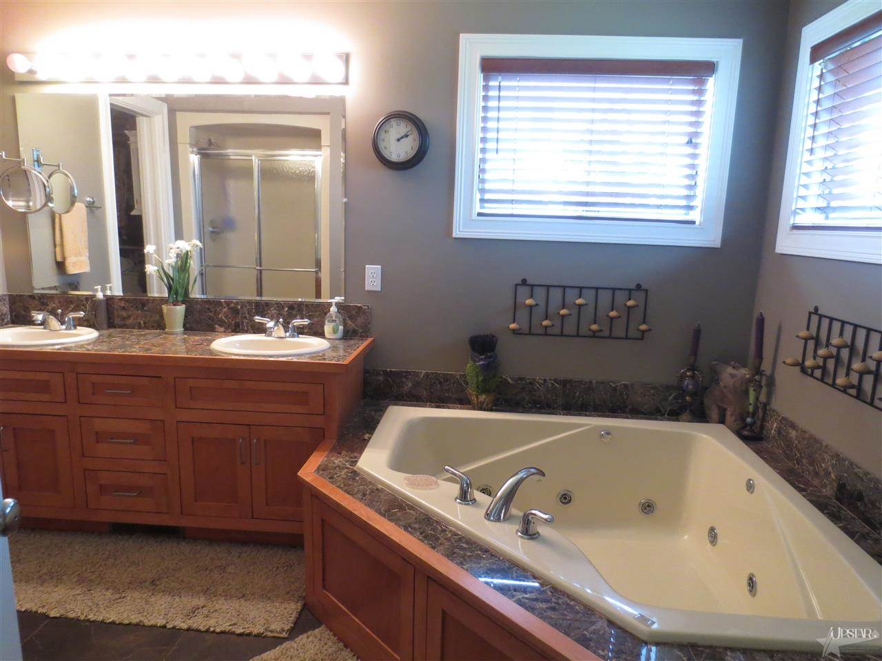 1034 Twin Lakes Drive Decatur, IN 46733 - Photo 17 of 25