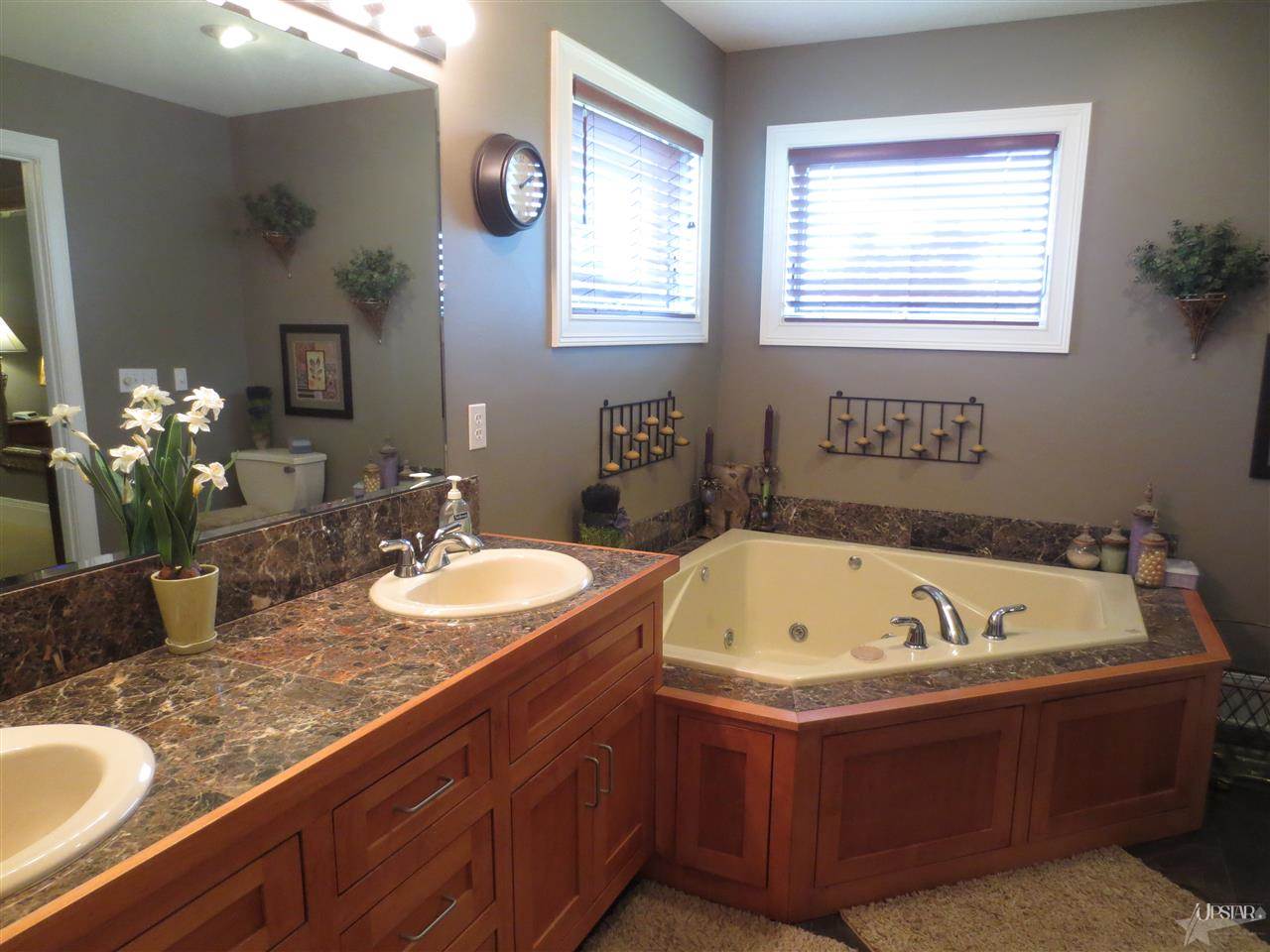 1034 Twin Lakes Drive Decatur, IN 46733 - Photo 18 of 25