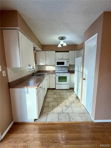 $1,800 | 895 Delray Drive, Unit C, St. Peters, MO 63376