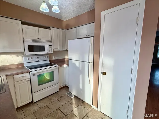 $1,800 | 895 Delray Drive, Unit C, St. Peters, MO 63376