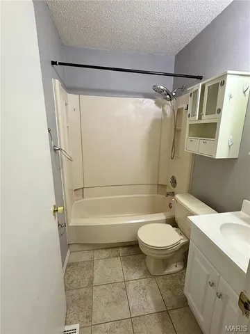 $1,800 | 895 Delray Drive, Unit C, St. Peters, MO 63376