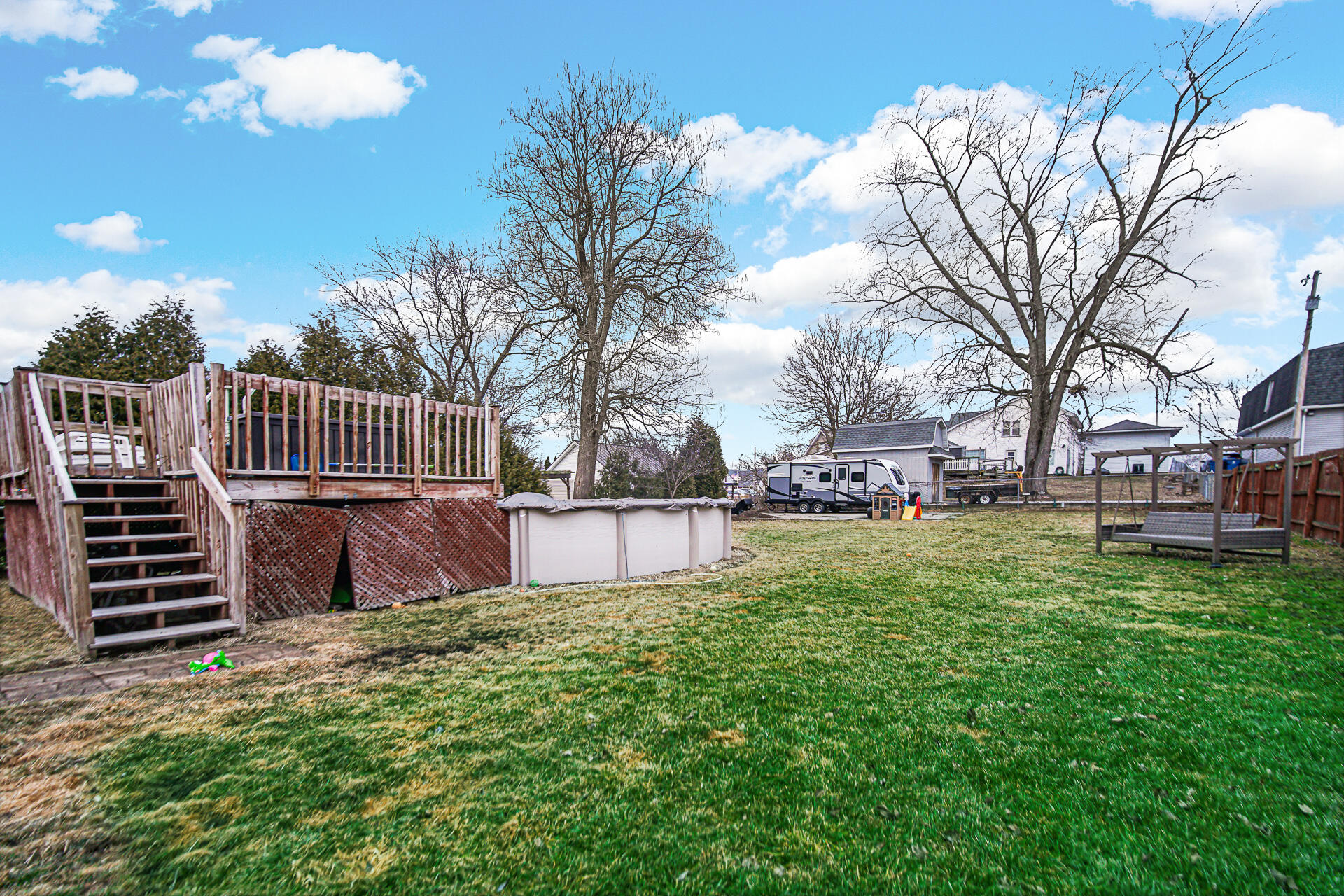 505 North Washington Street Hebron, IN 46341 - Photo 26 of 27 a view of a garden with wooden fence
