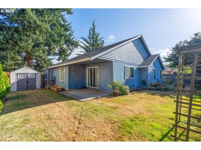 a view of a house with swimming pool