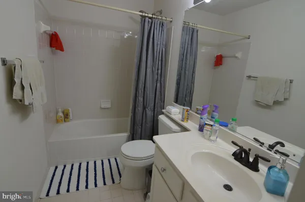$3,900 | 2946 Saxon Flowers Drive, Fairfax, VA 22031
