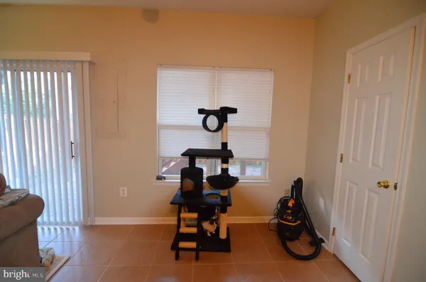 $3,900 | 2946 Saxon Flowers Drive, Fairfax, VA 22031