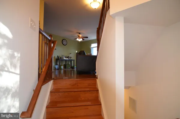 $3,900 | 2946 Saxon Flowers Drive, Fairfax, VA 22031