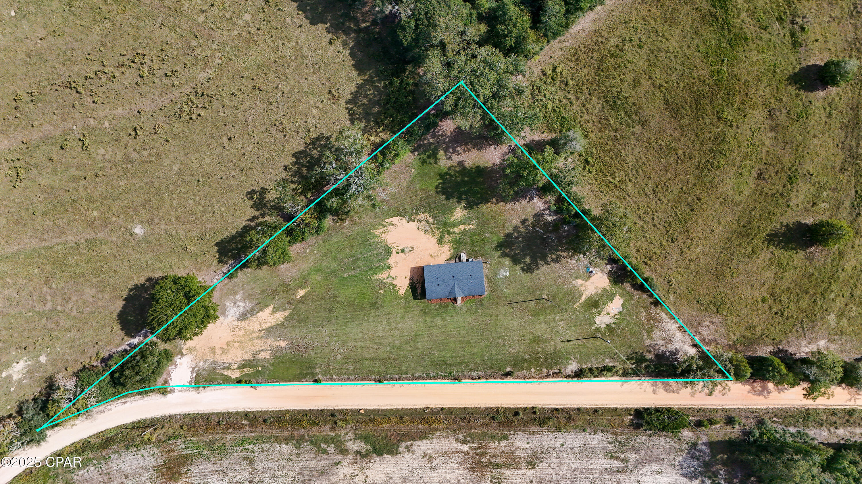 1139 Buddy Gilley Road Bonifay, FL 32425 - Photo 2 of 38