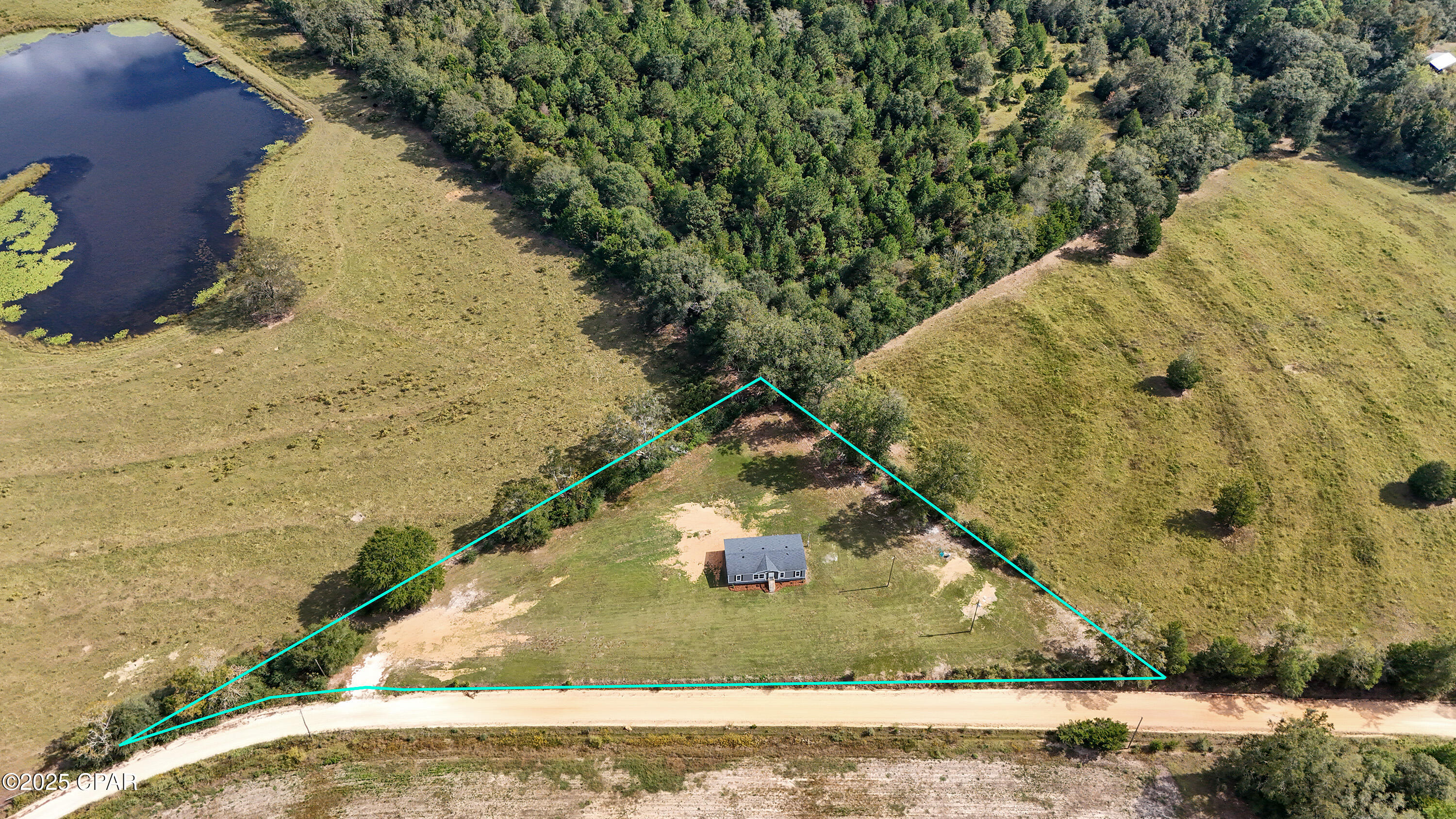 1139 Buddy Gilley Road Bonifay, FL 32425 - Photo 3 of 38