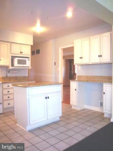7471 Clifton Road Clifton, VA 20124 - Photo 16 of 26 Kitchen #2