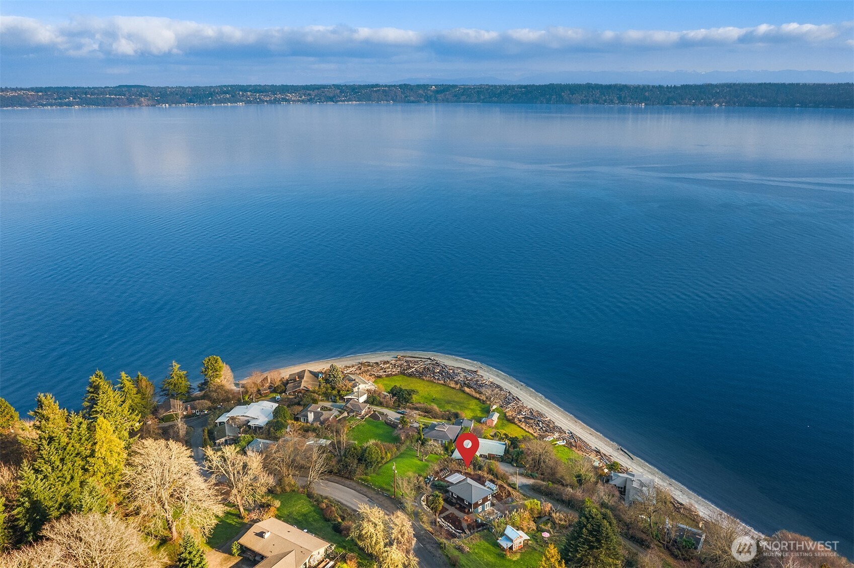 8017 Southwest Dilworth Road Vashon, WA 98070 - Photo 4 of 39 Gallery Image 4