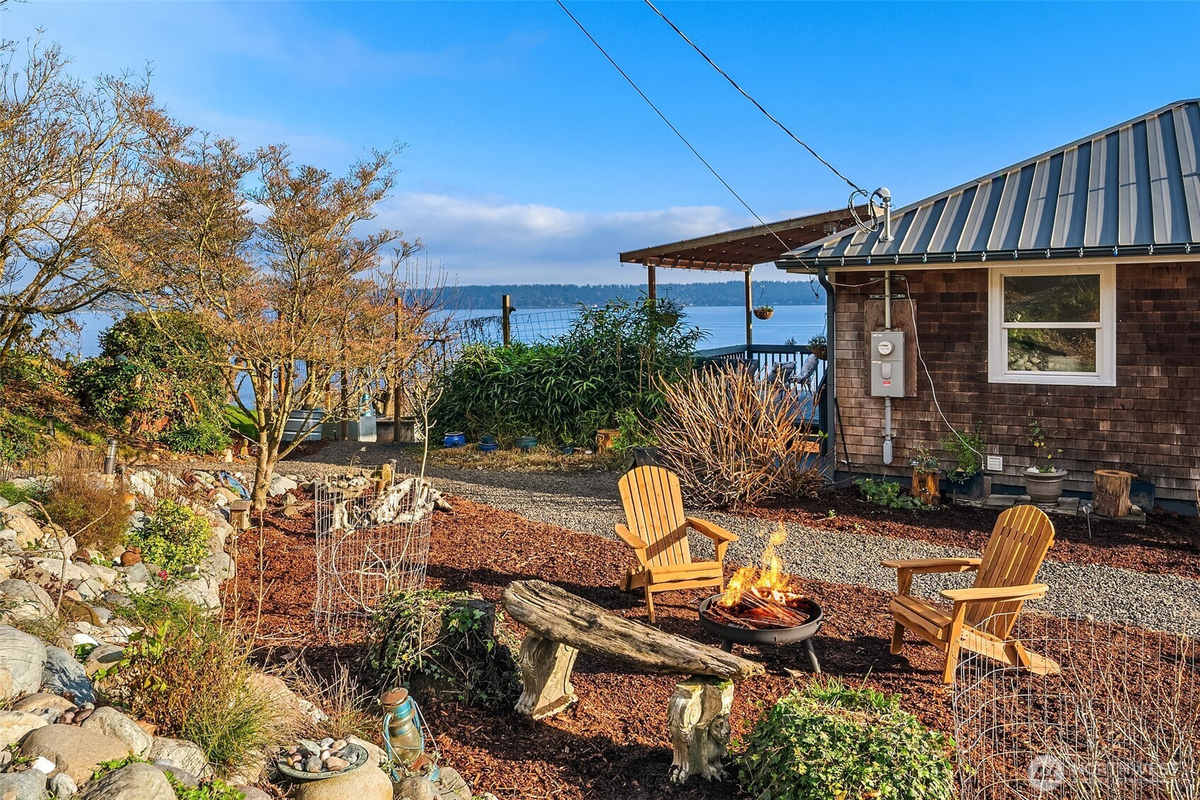 8017 Southwest Dilworth Road Vashon, WA 98070 - Photo 8 of 39 Gallery Image 8
