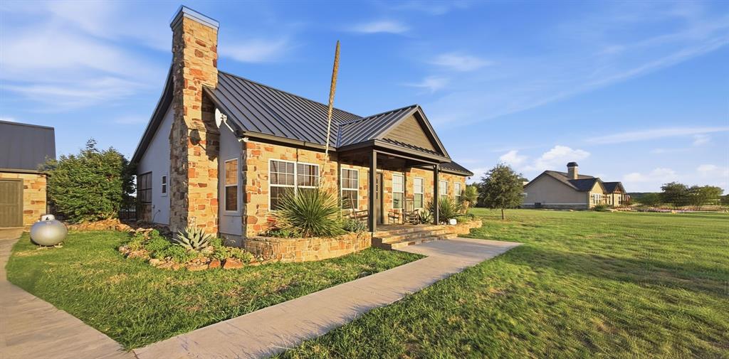 4088 Hells Gate Loop Strawn, TX 76475 - Photo 9 of 38