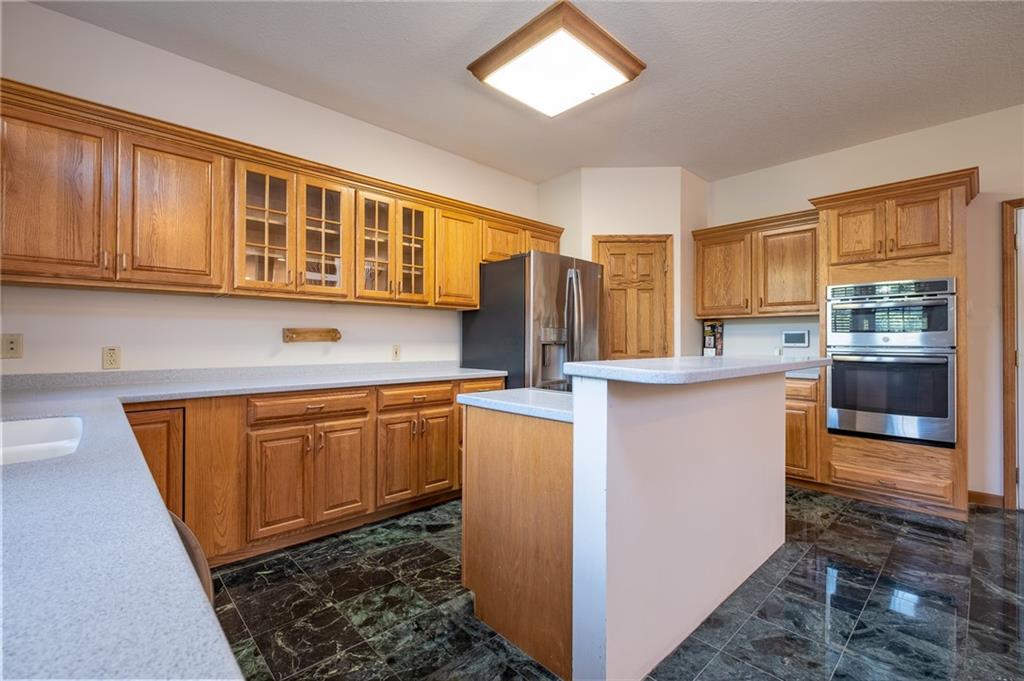 888 Box Turtle Court Columbus, IN 47201 - Photo 13 of 43 Gallery Image 13