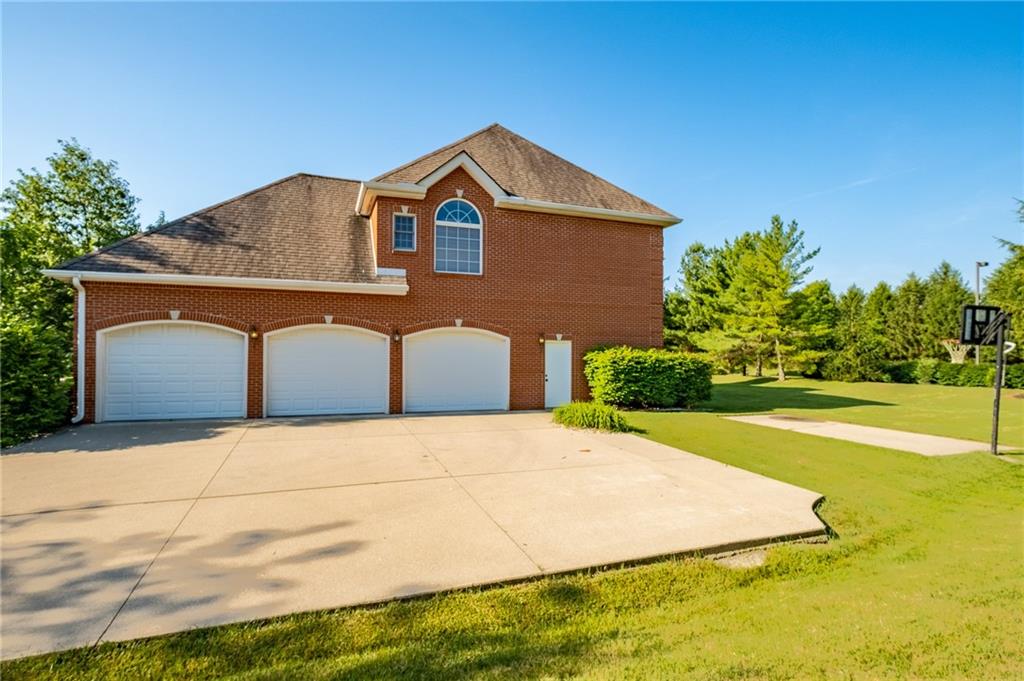 888 Box Turtle Court Columbus, IN 47201 - Photo 40 of 43 Gallery Image 40