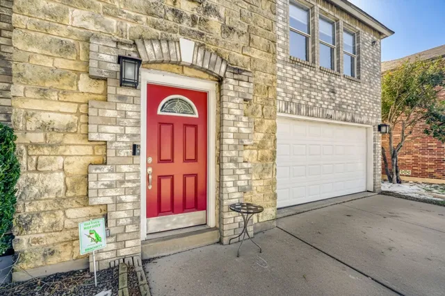 $385,000 | 1704 Treeline Drive, Cedar Park, TX 78613