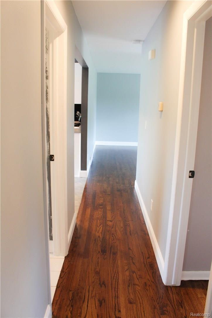 5119 Eastview Road Clarkston, MI 48346 - Photo 15 of 36 20180701-IMG_1831-2.jpg
