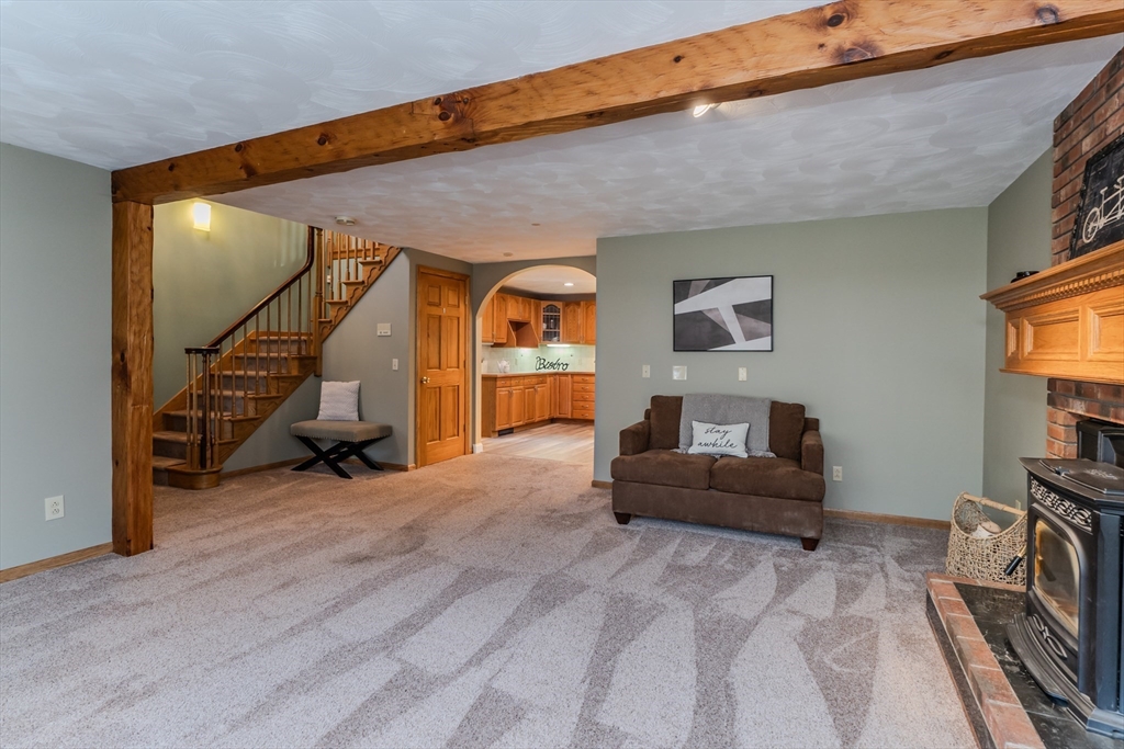 7 Ruth Drive Wilbraham, MA 01095 - Photo 8 of 42 Gallery Image 8