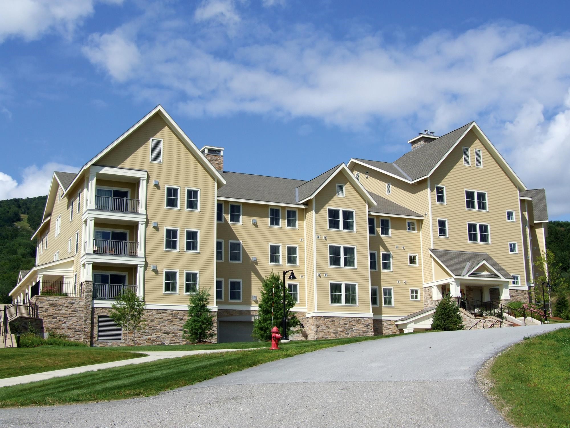 193 Jackson Gore Road, Unit 840/842 Ludlow, VT 05149 - Photo 34 of 39