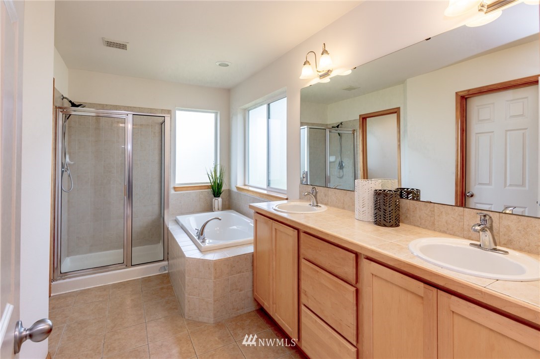 6210 Northeast 4th Court Renton, WA 98059 - Photo 20 of 25 Gallery Image 20
