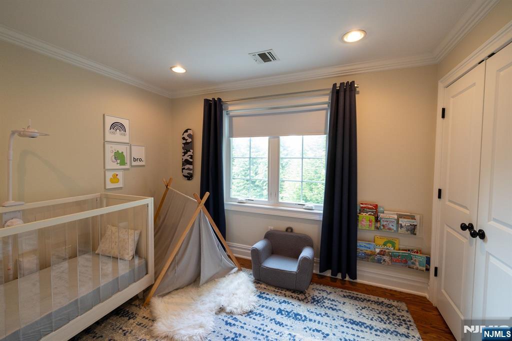 15 Woodland Road Cresskill, NJ 07626 - Photo 31 of 34