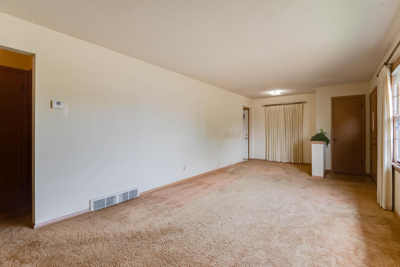 5324 Altura Road Northeast Fridley, MN 55421 - Photo 4 of 28 Gallery Image 4
