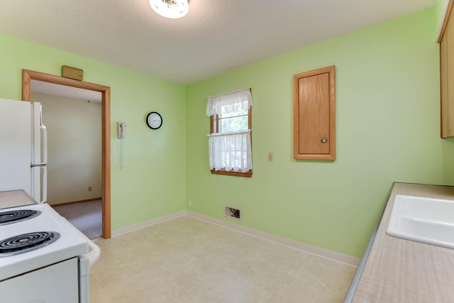 5324 Altura Road Northeast Fridley, MN 55421 - Photo 5 of 28 Gallery Image 5