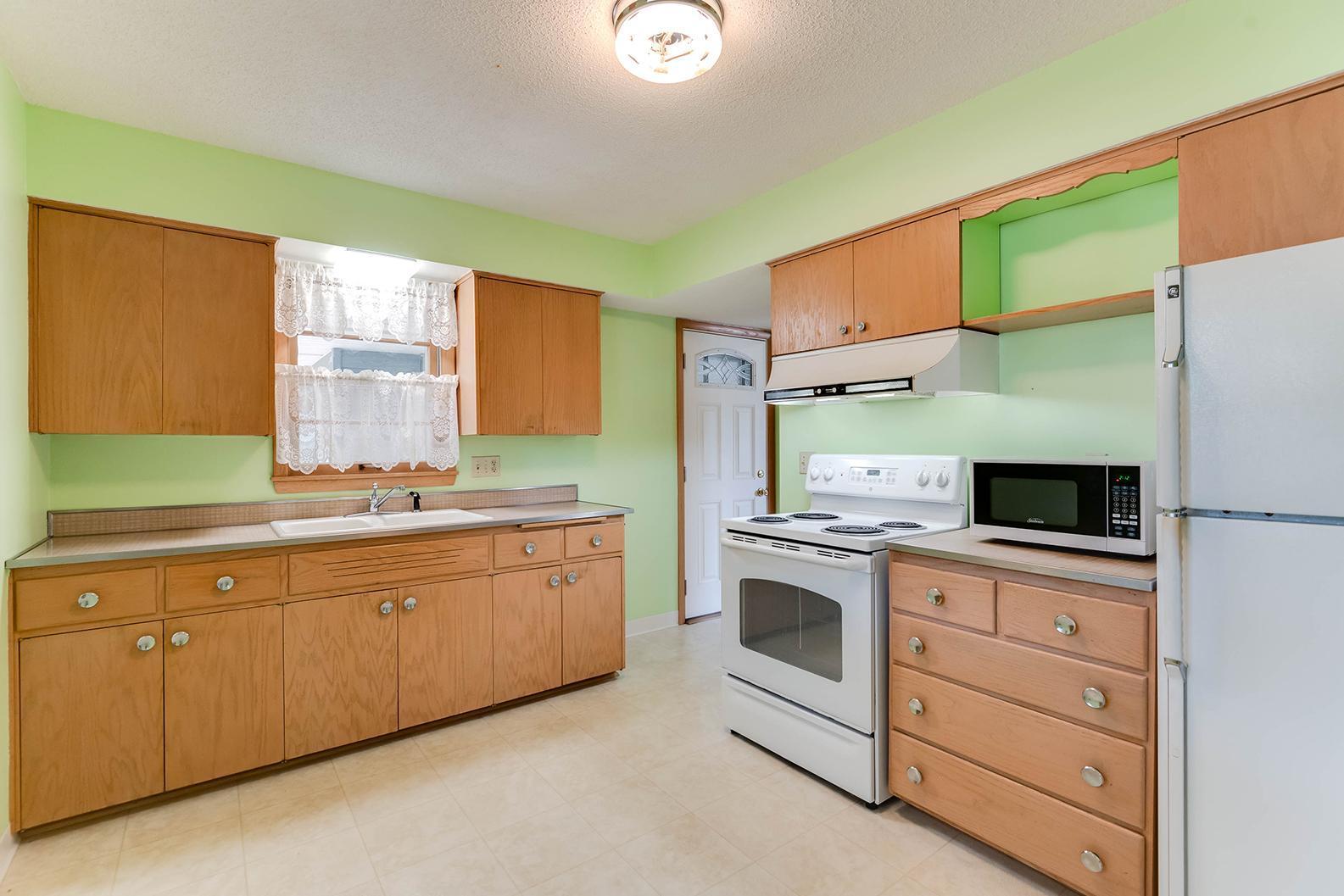 5324 Altura Road Northeast Fridley, MN 55421 - Photo 7 of 28 Gallery Image 7