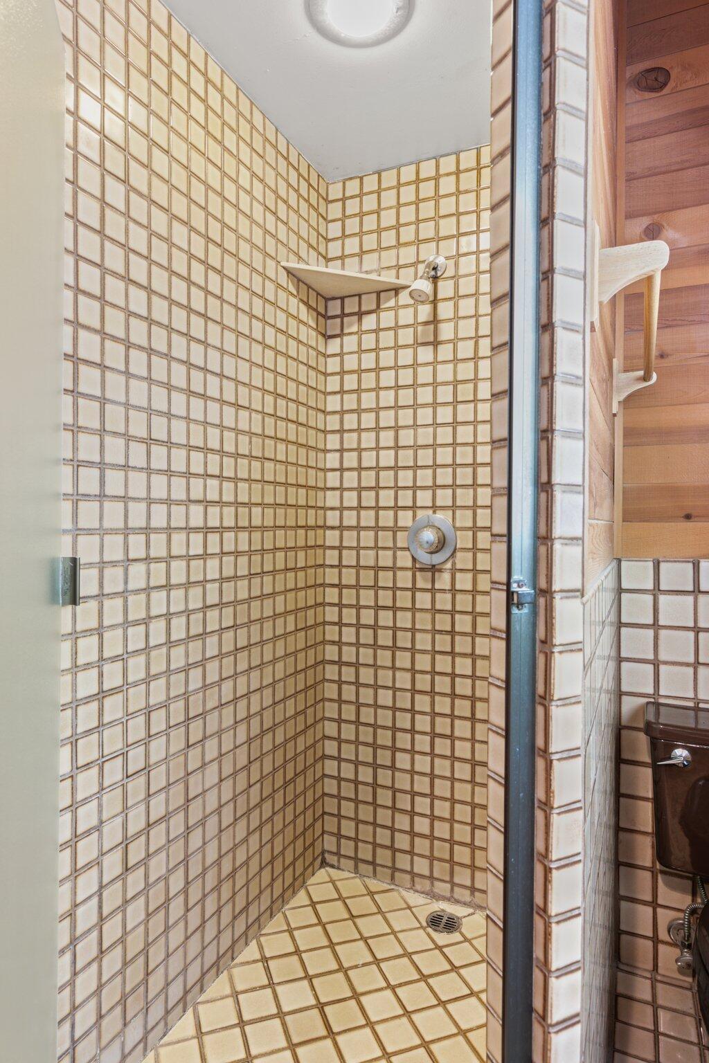 946 Wards Creek Road Rogue River, OR 97537 - Photo 27 of 56 49-web-or-mls-IMGM9407