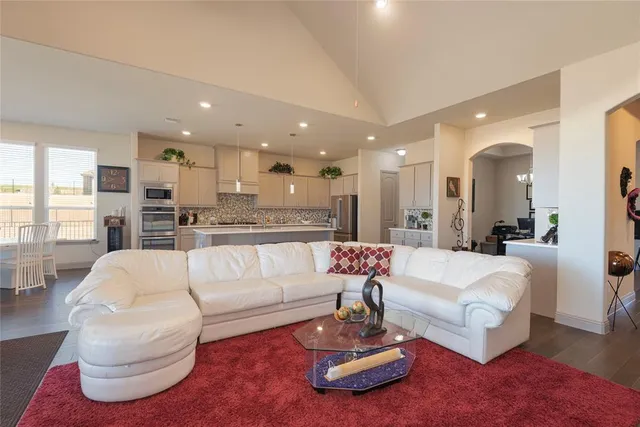 $595,000 | 3930 Clearwater Lane, Nevada, TX 75173