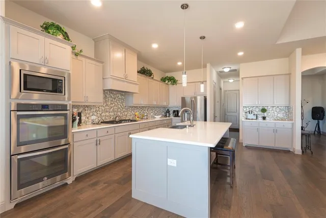 $595,000 | 3930 Clearwater Lane, Nevada, TX 75173